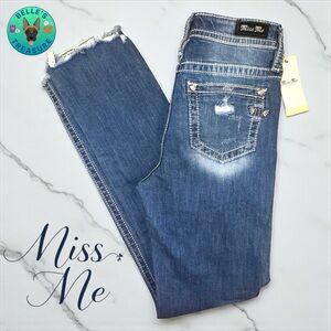 Miss Me Jeans Womens‎ 27 x33 Slim Straight High Rise Distressed Frayed Hem Denim